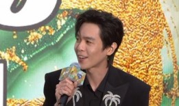 爆料李姓男明星是谁呀视频,李姓男明星身份曝光，视频爆料引发热议